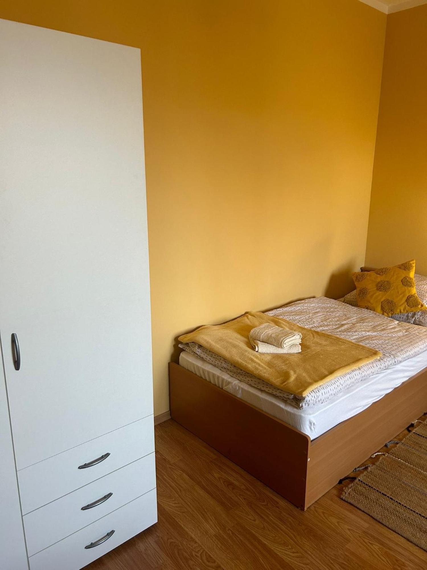 Domus Nostra Lägenhet Lovinac  Exteriör bild